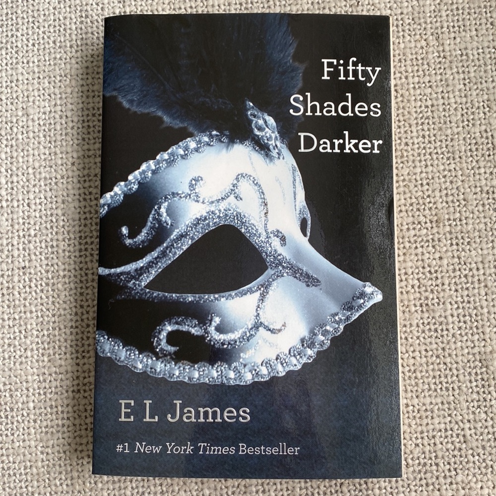 50 Shades of Grey Trilogy - Picture 4 of 7